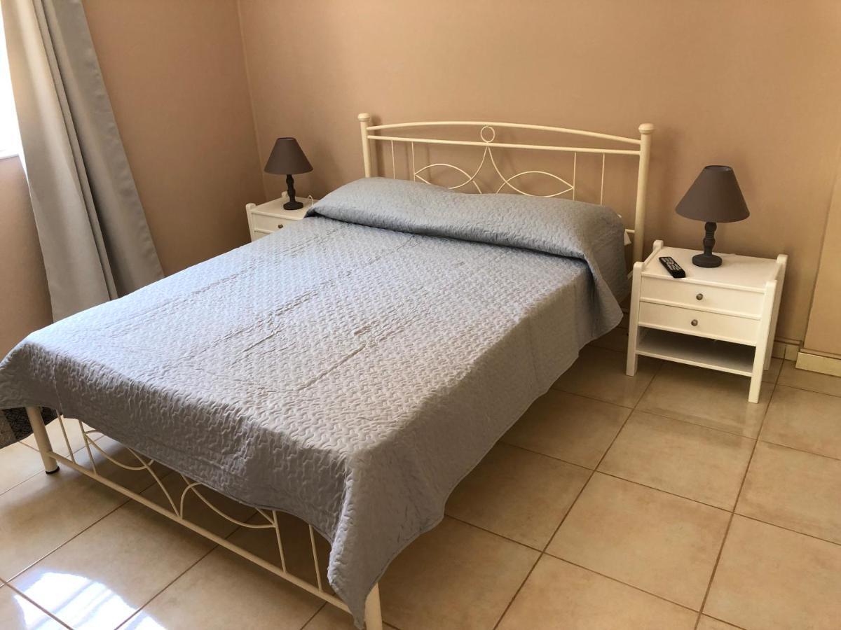 Petros Rooms & Apartments ลิคชูรี ภายนอก รูปภาพ